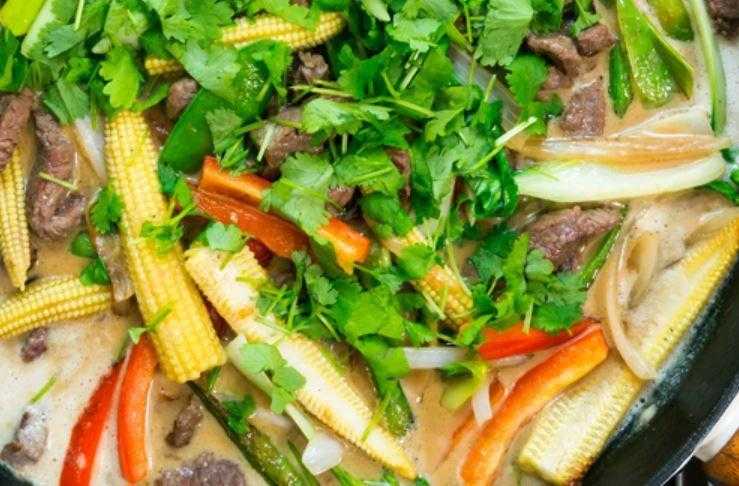 thaigryta med biff grön curry